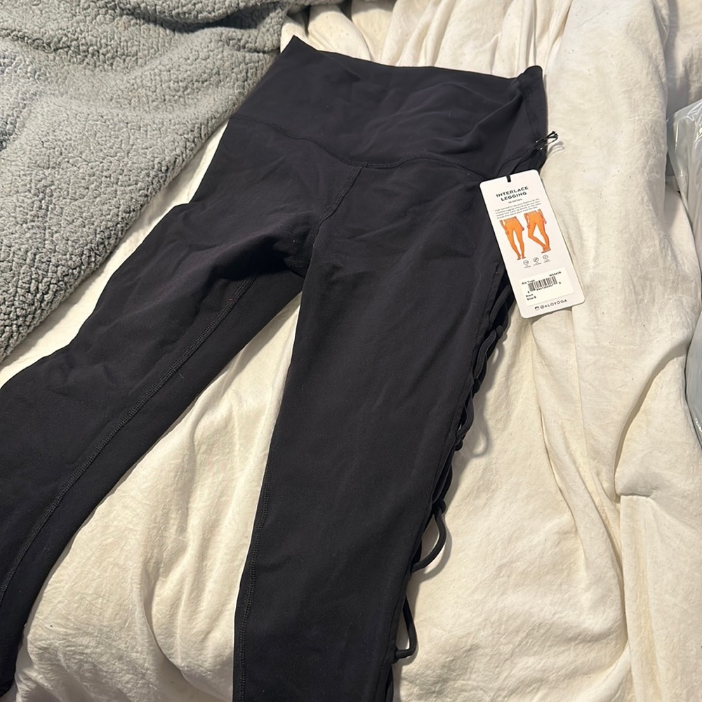 Brand new with tags alo leggings